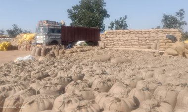 *धान खरीदी : उपार्जन केन्द्र खरकेना में अब तक 41 हजार क्विंटल धान की हुई खरीदी*,समय पर भुगतान मिलने से खुश हुए किसान