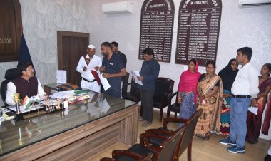 जनदर्शन : सीमांकन को लेकर आवेदक ने की आरआई, पटवारी की शिकायत, राशन दुकान की शिकायत, सहित लगभग 150 आवेदन