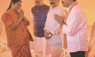 *शिष्टाचार: दिल्ली की नई सीएम रेखा गुप्ता को उपमुख्यमंत्री विजय शर्मा ने दी बधाई*