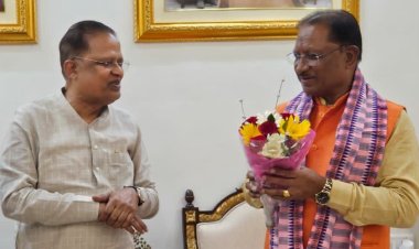 *पूर्व मंत्री अमर अग्रवाल ने की सीएम विष्णु देव साय से मुलाकात,दी जन्मदिन की शुभकामनाएं*