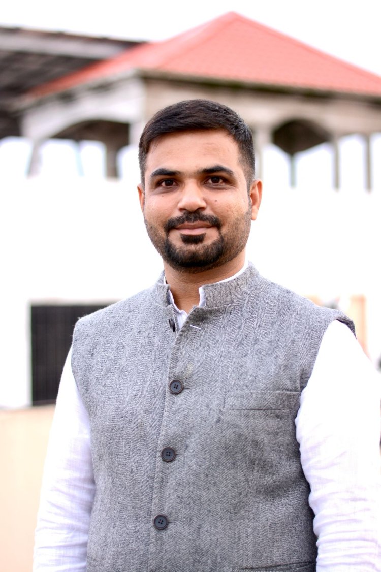 सकलेन कामदार महामंत्री छत्तीसगढ़ प्रदेश कांग्रेस कमेटी ने समस्त प्रदेशवासियों को ईद-उल-फितर, हिंदू नववर्ष नवरात्र की शुभकामनाएँ दी