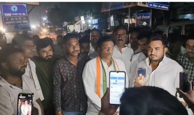 पंकज शर्मा के नेतृत्व में बिरगांव में गृहमंत्री का पुतला फुका गया एवं सड्डु में श्रद्धांजलि एवं शांतिसभा रखी गई