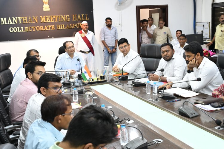 *सुशासन तिहार : निराकरण की जानकारी देने ग्रामीण क्षेत्र में लगेंगे 42 समाधान शिविर,कलेक्टर ने शिविरों का व्यापक प्रचार-प्रसार करने दिए निर्देश, इन तारीखों में विकासखंड में लगेंगे शिविर*