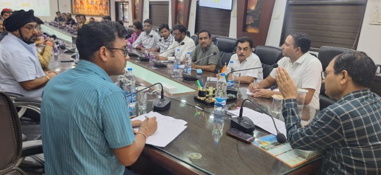 *कलेक्टर ने ली राइस मिलर्स की बैठक, बचे धान की नीलामी में हिस्सा लेने दिए निर्देश,13 मई को नीलामी का दूसरा चरण*