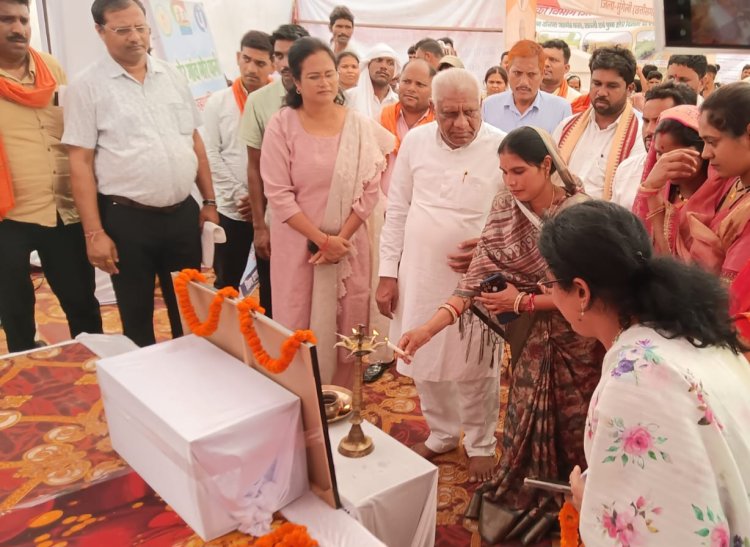 *सुशासन तिहार: कंतेली क्लस्टर अंतर्गत 03 हजार से अधिक आवेदन निराकृत*  *01 हजार से अधिक हितग्रहियों का आवास प्लस 2.0 में जोड़ा गया नाम