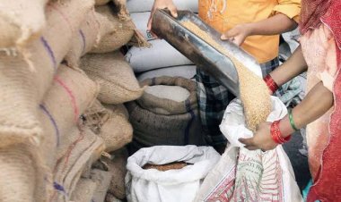 *एनएसयूआई के पूर्व जिलाध्यक्ष और पार्षद पति ने  खाया गरीबों के लाखों रुपए का राशन,खाद्य विभाग एफआईआर की तैयारी में*