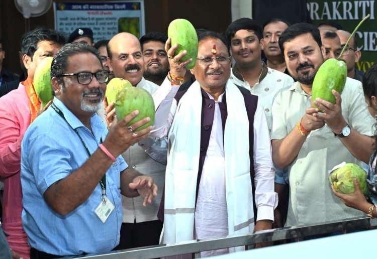 मुख्यमंत्री ने तीन दिवसीय राष्ट्रीय आम महोत्सव का किया शुभारंभ