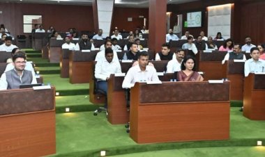 मुख्यमंत्री श्री विष्णु देव साय ने कलेक्टर्स कॉन्फ्रेंस में दिखाई सख्ती — कहा, “जनहित के कार्यों  में लापरवाही बर्दाश्त नहीं की जाएगी"