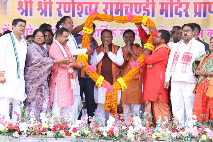 मुख्यमंत्री श्री विष्णुदेव साय झगरपुर में रणेश्वर रामचण्डी मंदिर के वेदी पूजन में हुए शामिल