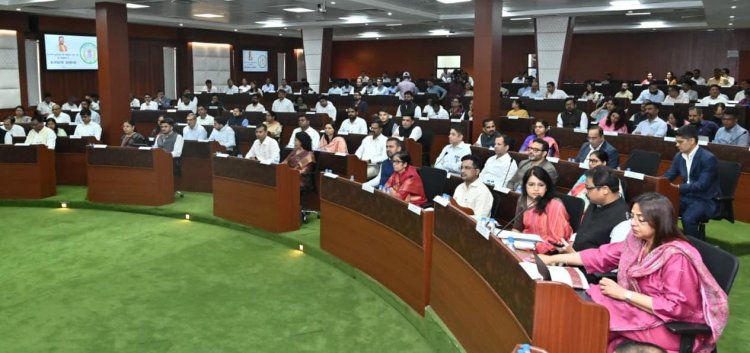 कलेक्टर कॉन्फ्रेंस 2025