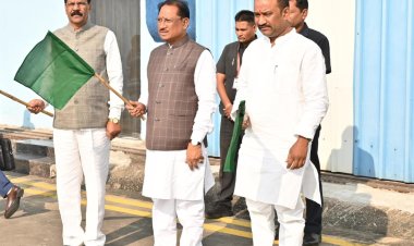 मुख्यमंत्री ने स्टेट हैंगर से विमान परिचालन सेवा का किया शुभारंभ