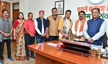 *मुख्यमंत्री श्री विष्णु देव साय से रायपुर प्रेस क्लब के नवनिर्वाचित पदाधिकारियों की सौजन्य मुलाकात*